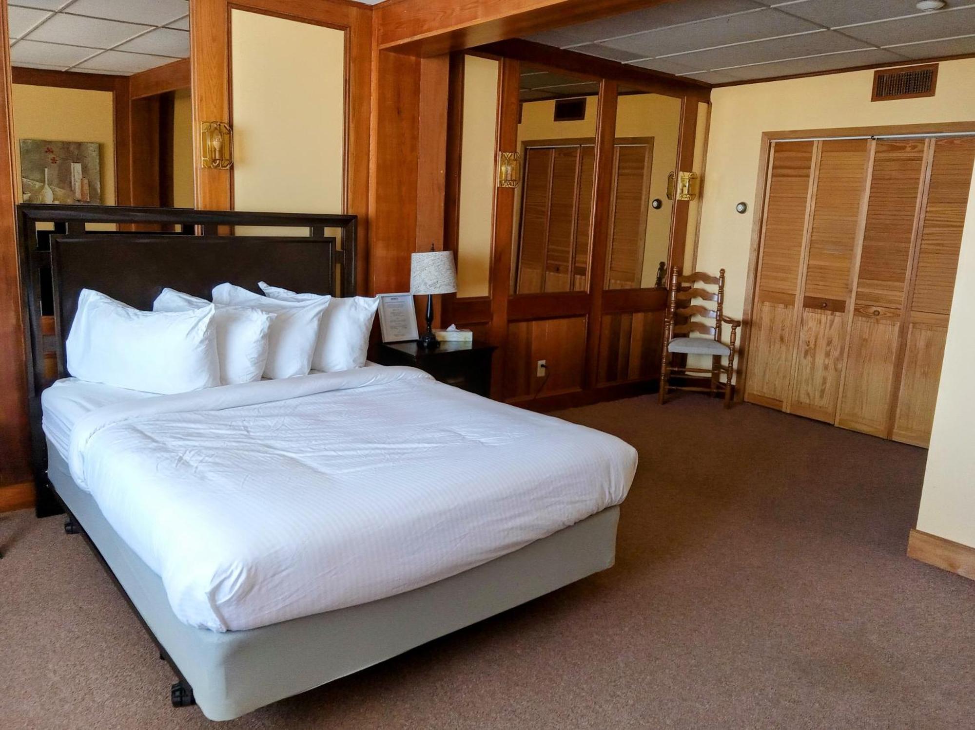 Hotel Wolfe Island Marysville Ngoại thất bức ảnh