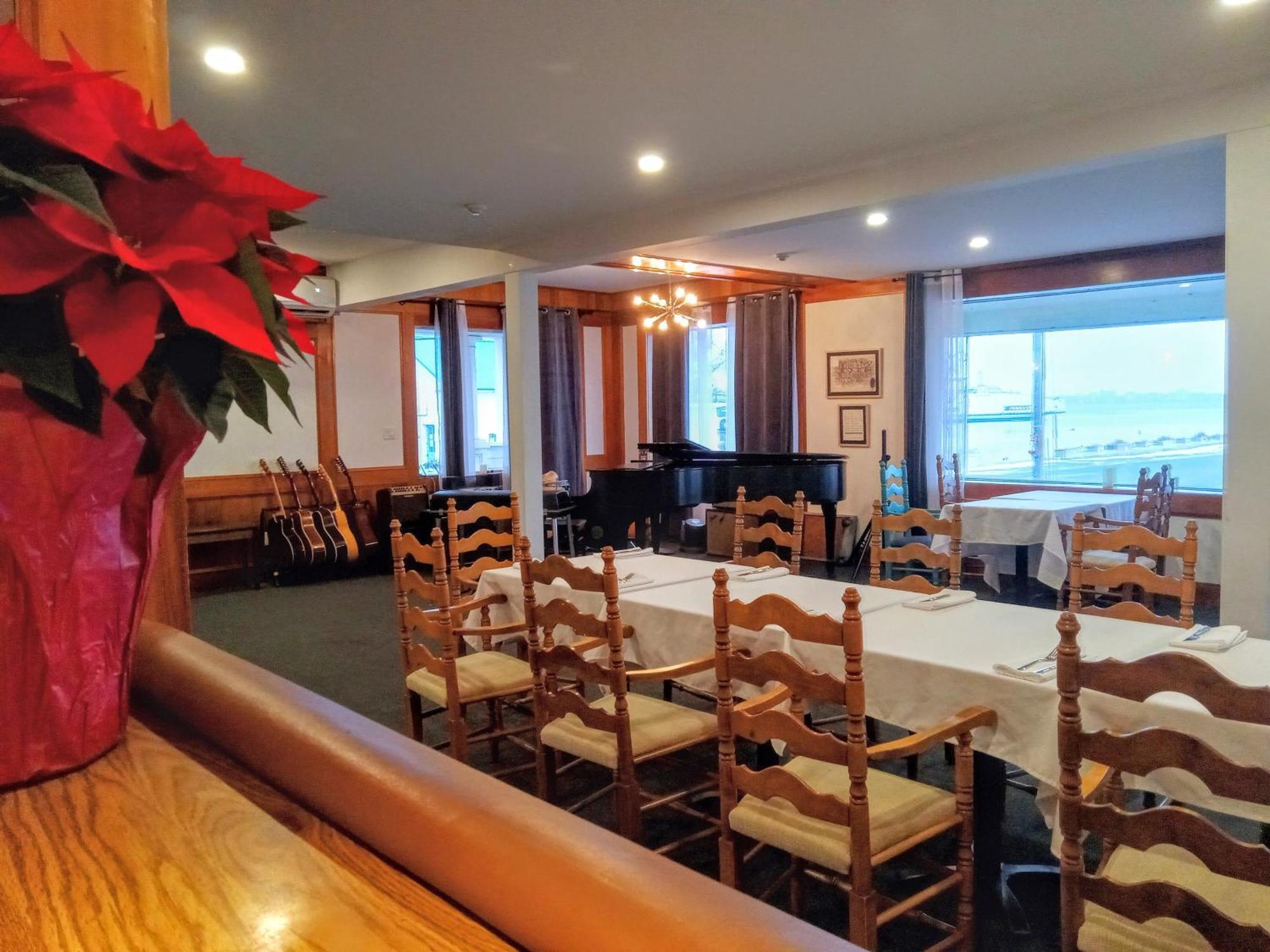 Hotel Wolfe Island Marysville Ngoại thất bức ảnh